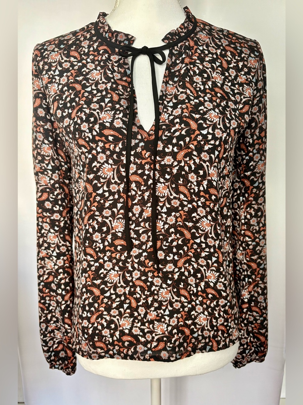 Boho Floral Paisley Ruffle Tie Neck Peasant Blouse Flexible M/L